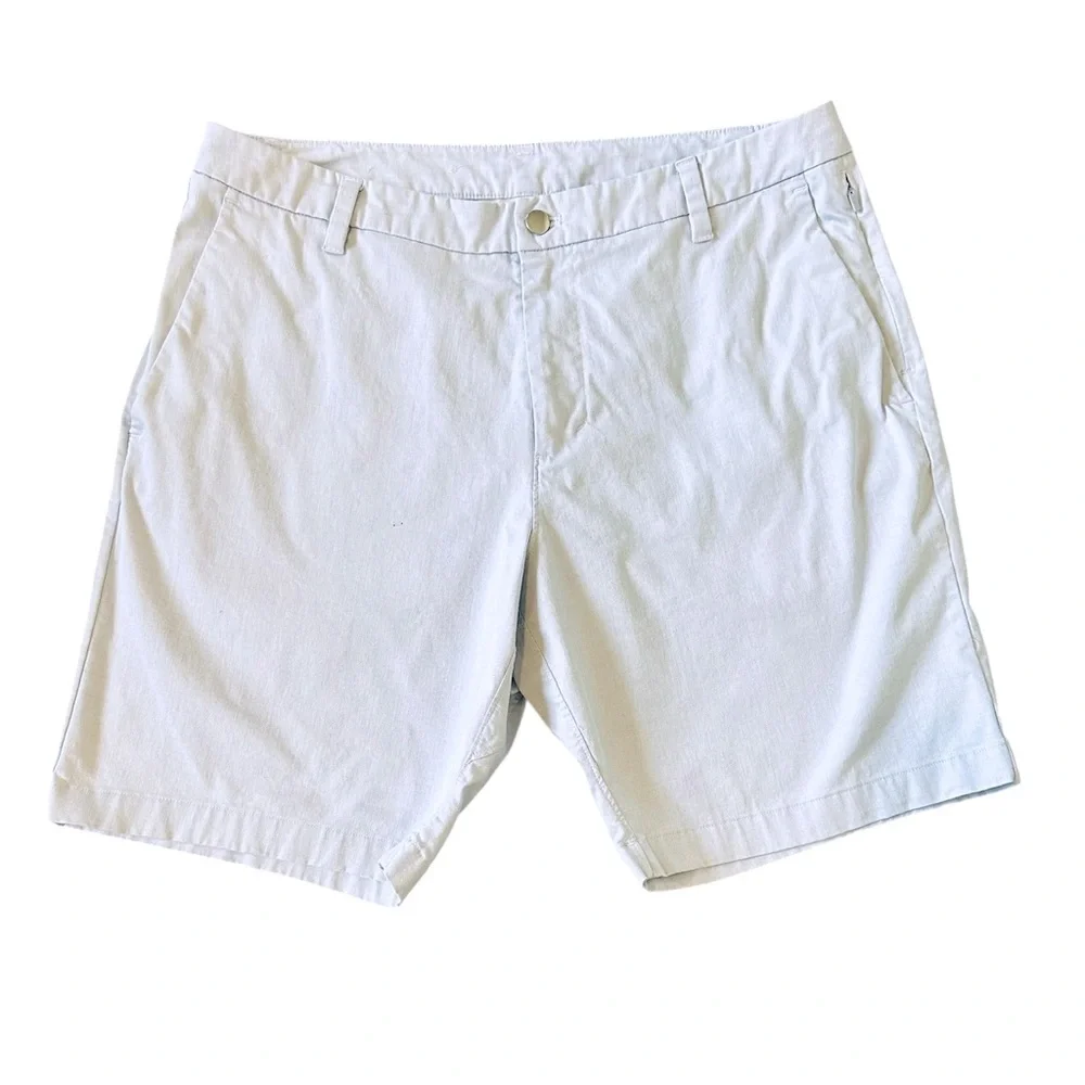 LULULEMON light gray 9” Commission shorts size 36